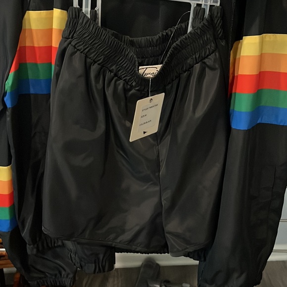 Rainbow Jr jacket and shorts size M💙 - Picture 4 of 4
